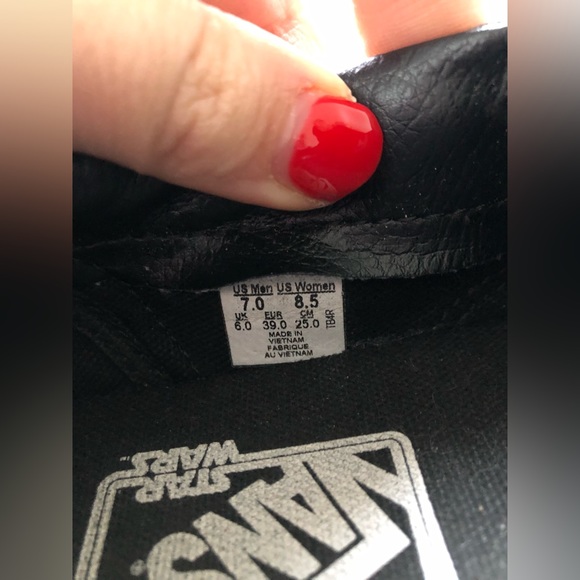 Limited edition Star Wars vans - Picture 8 of 15